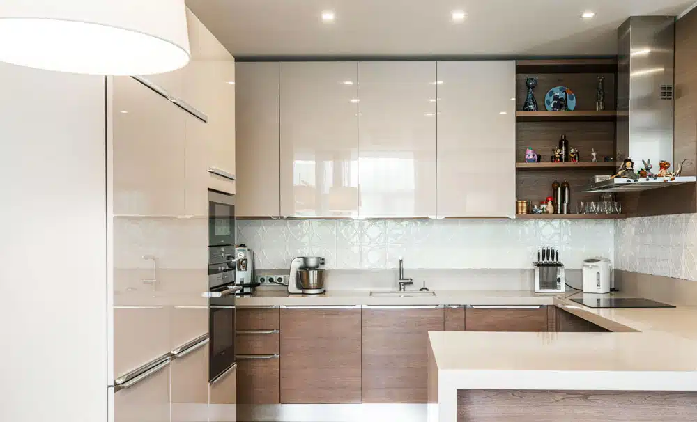 open shelving vs cabinets Cottonwood AZ blog post